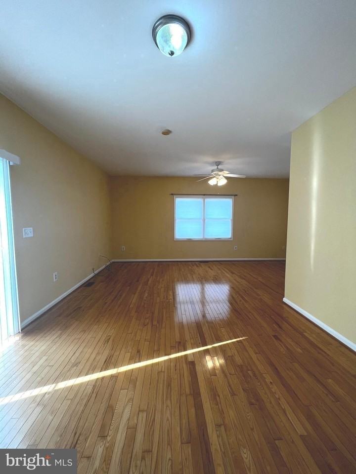 13283 Main Ave - Photo 6 of 47