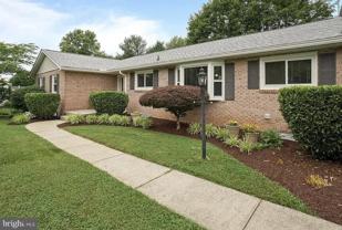 8208 Ridgelea Ct - Photo 1 of 1
