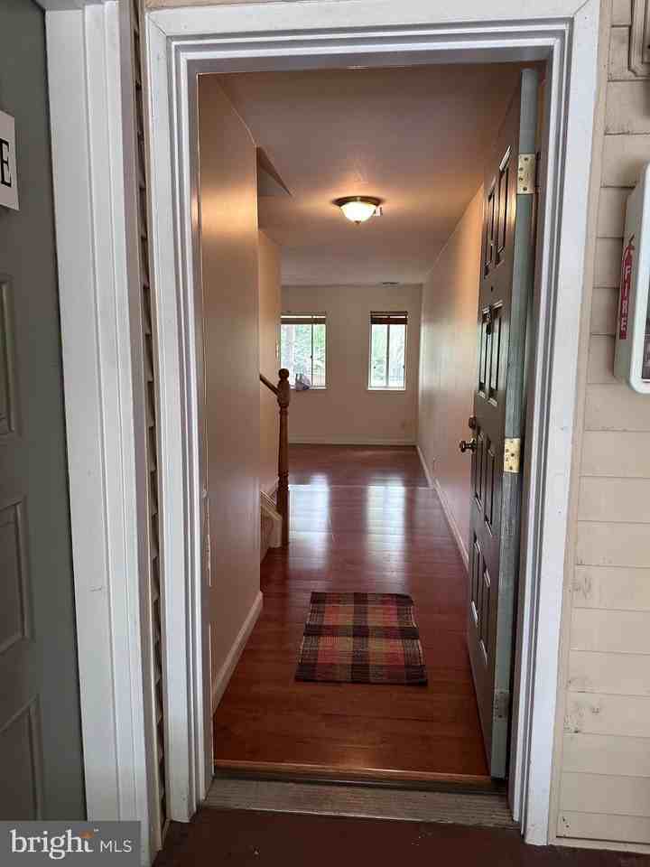 18241 Swiss Cir #5BY - Photo 3 of 33