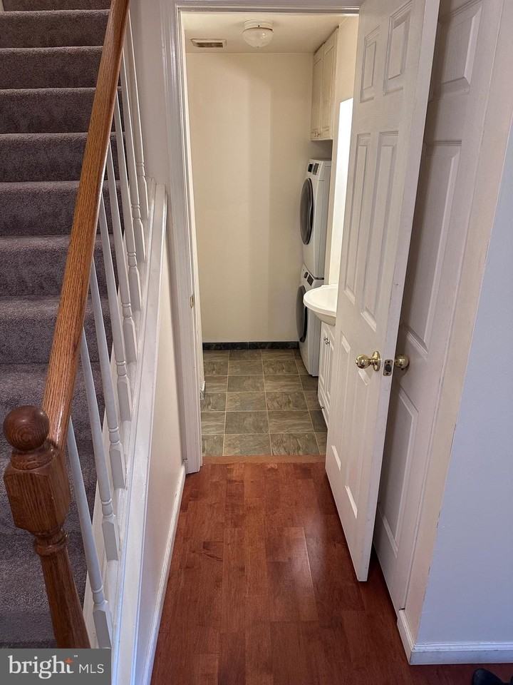 18241 Swiss Cir #5BY - Photo 6 of 33