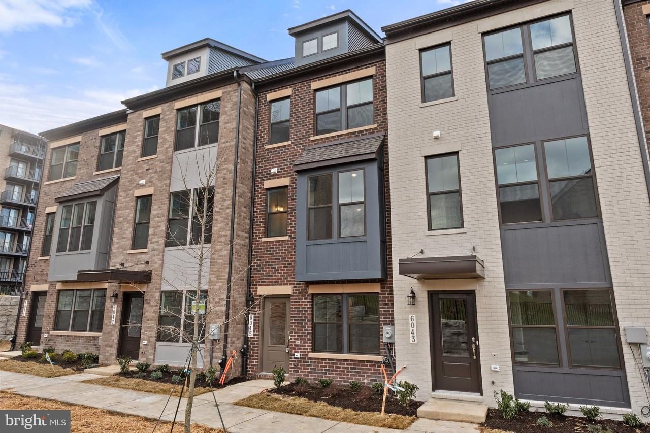 6045 Soho Way - Photo 2 of 27