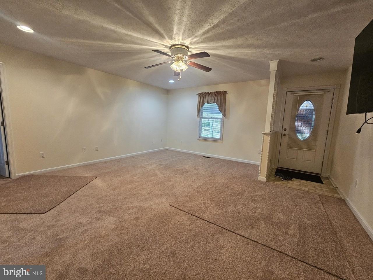 43475 Windy Way - Photo 6 of 23