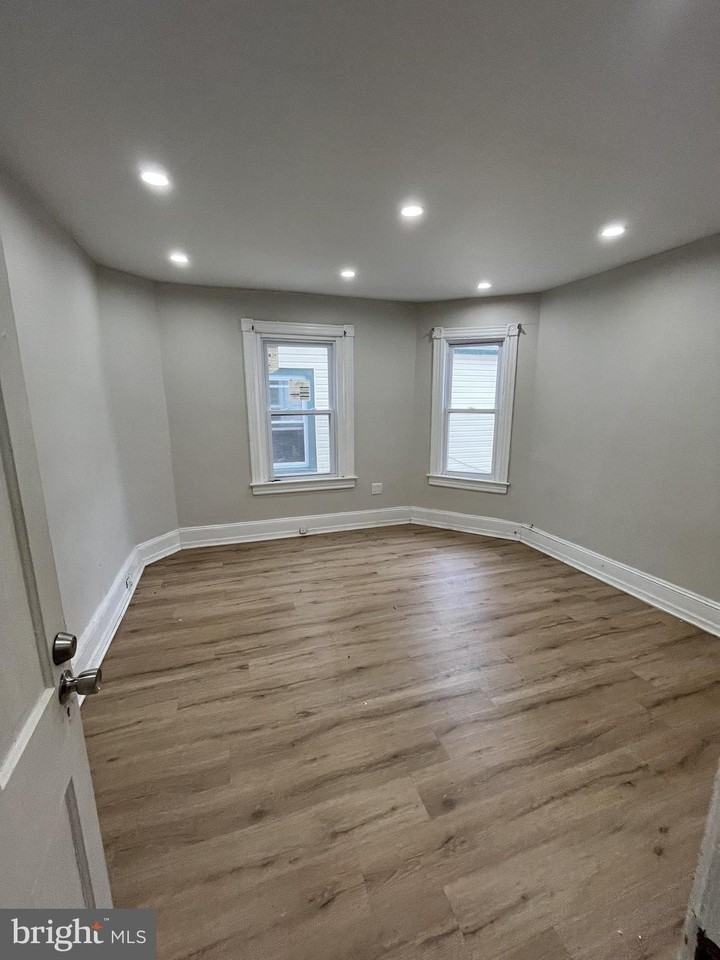 30 Cumberland Ave - Photo 3 of 11