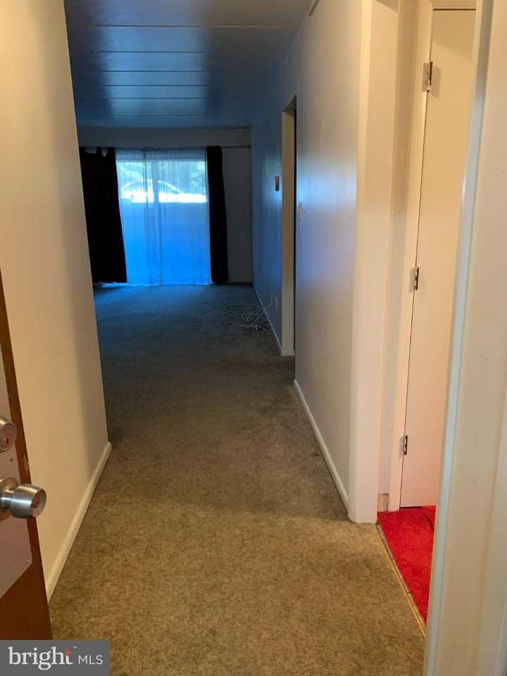 300 Winding Way #1 - Photo 2 of 13
