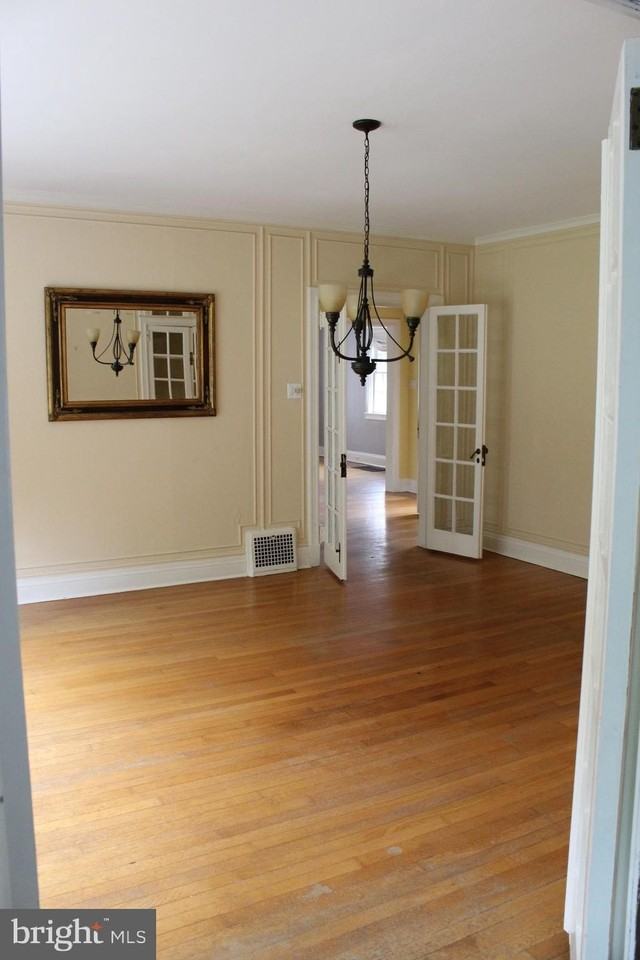 490 Bancroft Rd - Photo 7 of 36