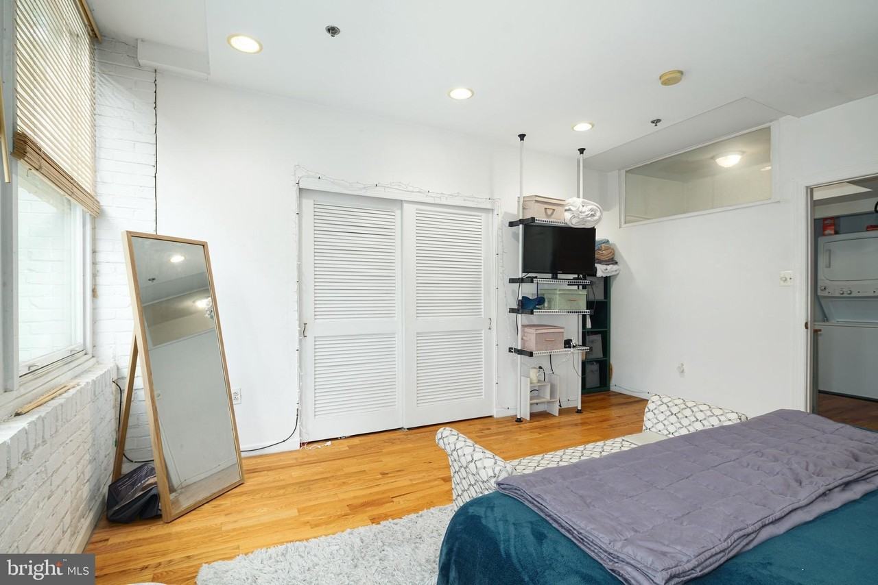 1520 Kater St #C - Photo 3 of 12