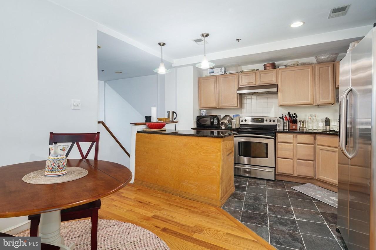 1520 Kater St #C - Photo 5 of 12