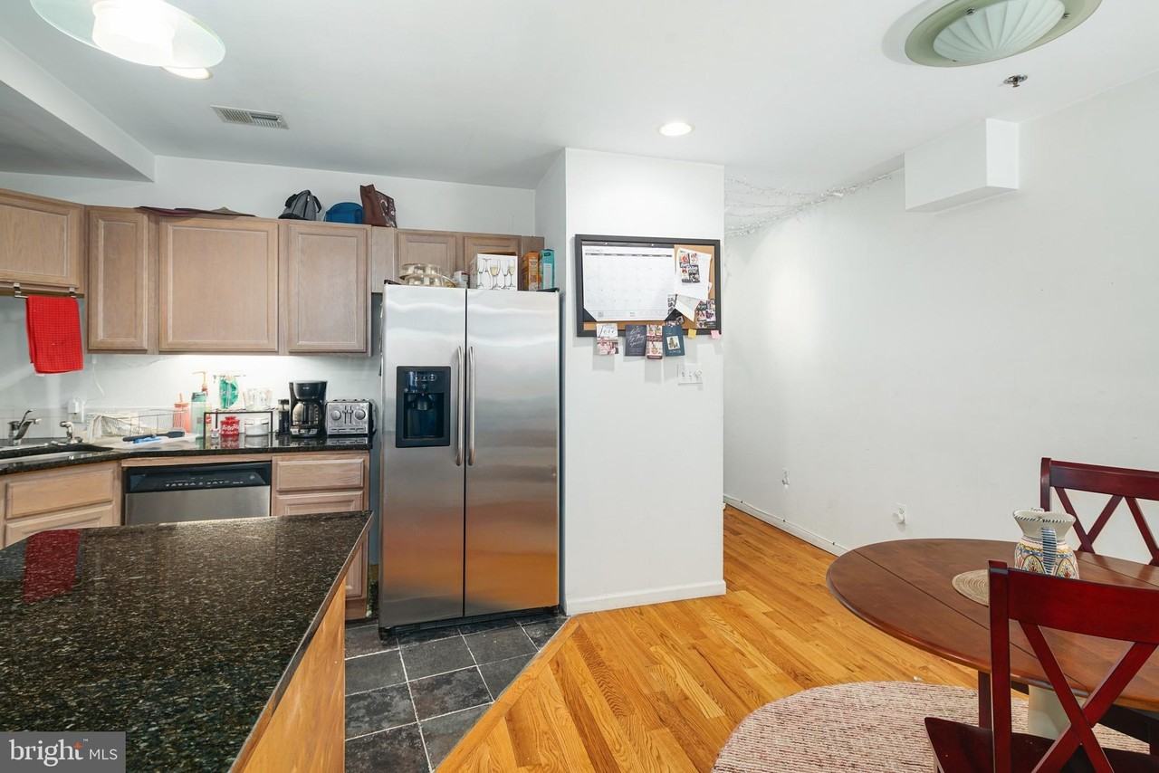 1520 Kater St #C - Photo 6 of 12