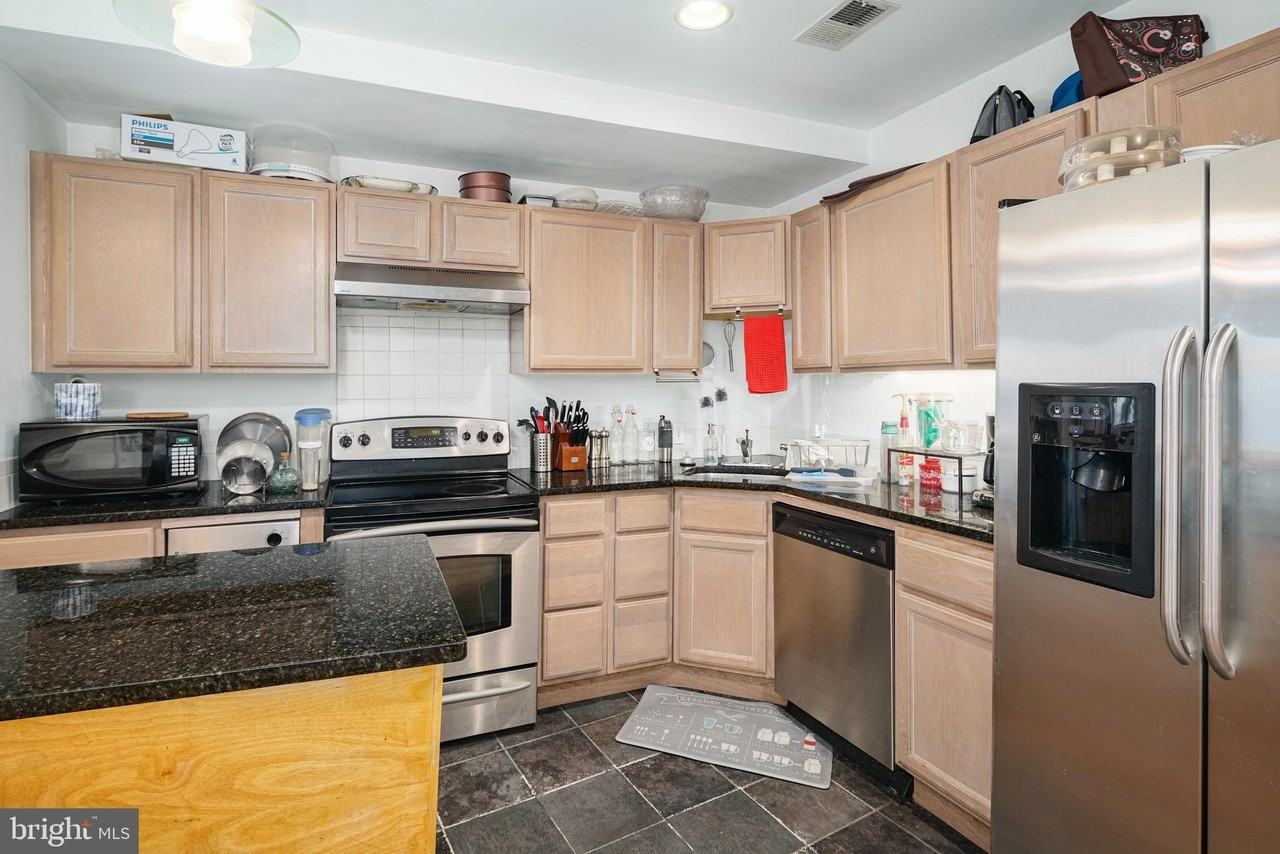 1520 Kater St #C - Photo 7 of 12
