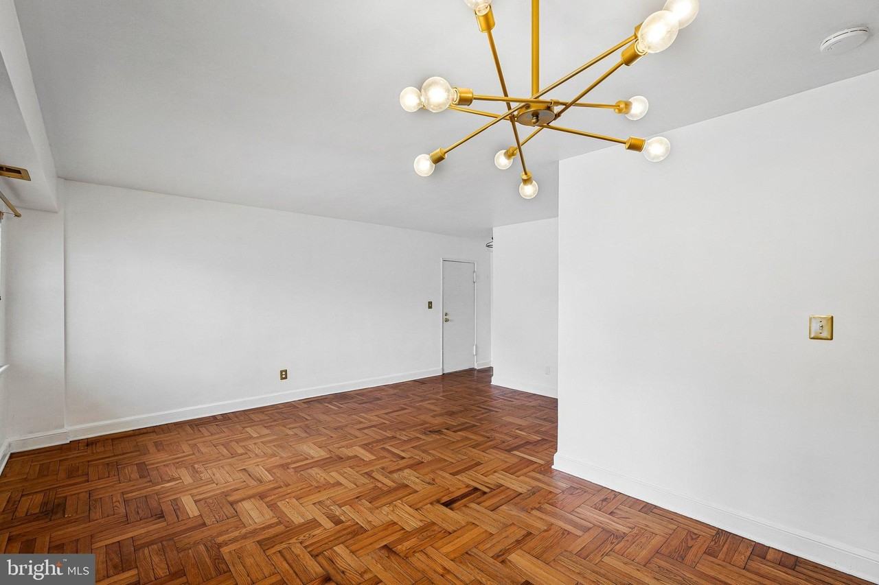 1301 N Ode St #115 - Photo 4 of 16