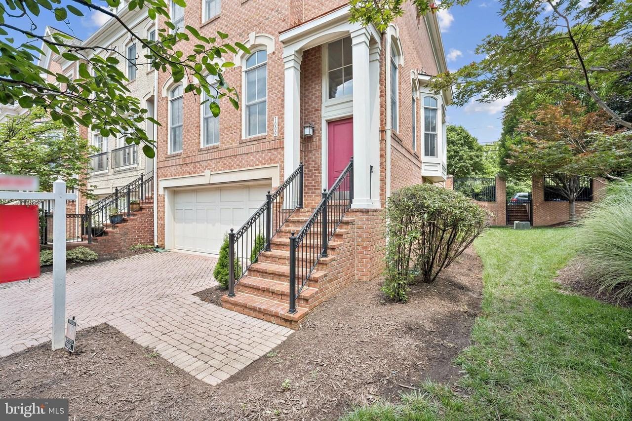 7000 Eastern Red Cedar Ln - Photo 3 of 30