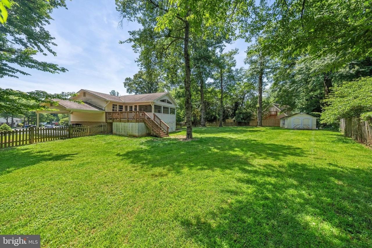 905 Carole Ct Se - Photo 3 of 31