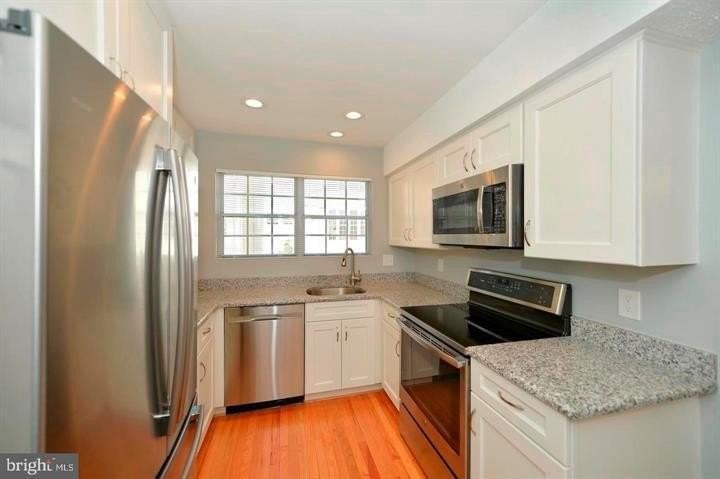 109 Fort Evans Rd Se #C - Photo 6 of 20