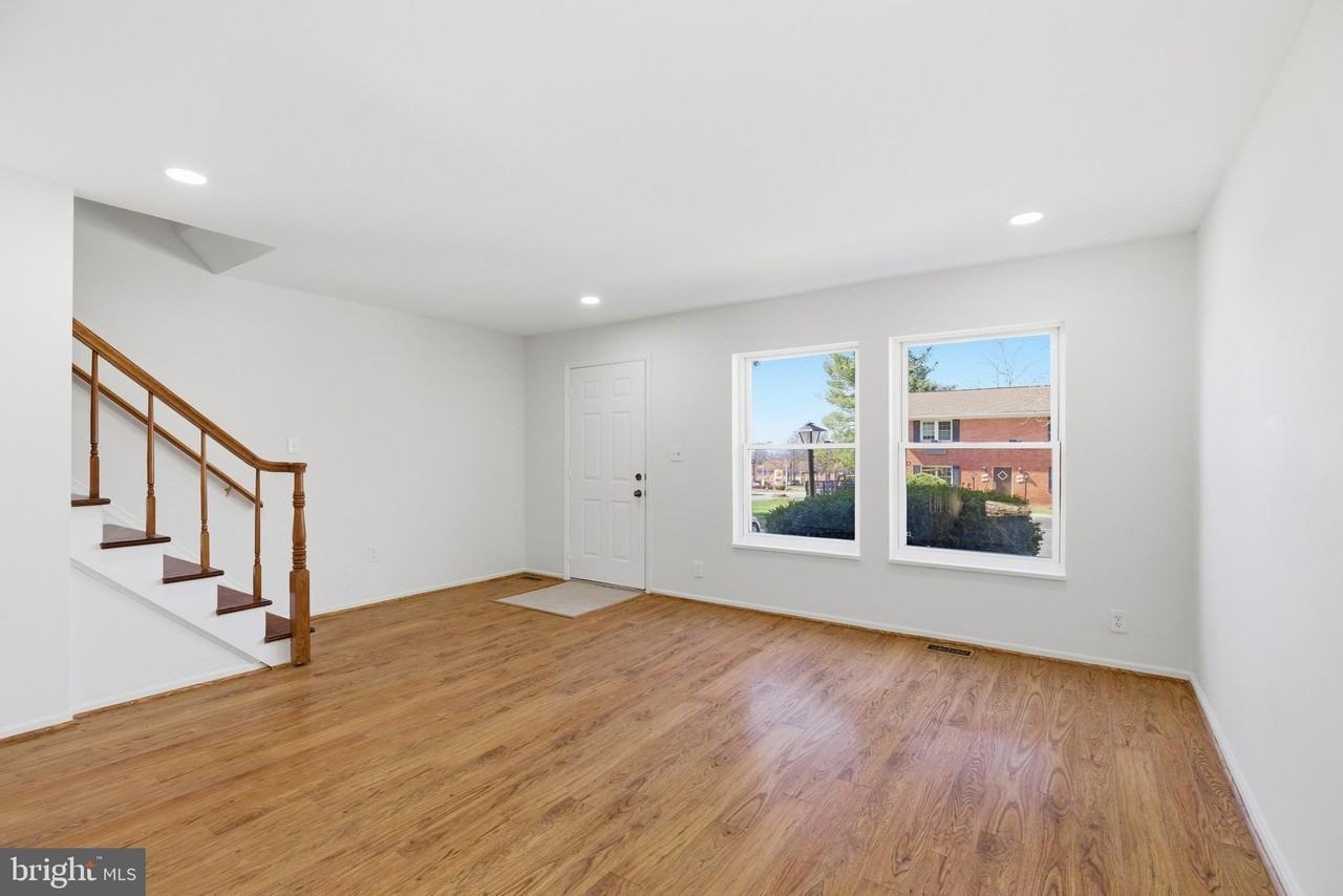 102 N Duke Dr - Photo 6 of 26