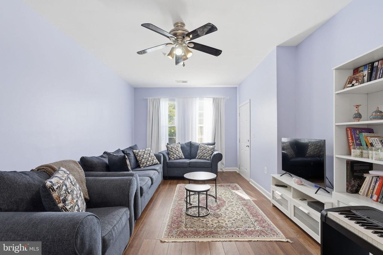42393 Goldenseal Sq - Photo 6 of 40
