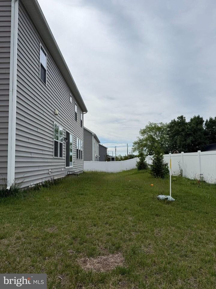 14973 Walter Robinson Ln - Photo 4 of 4