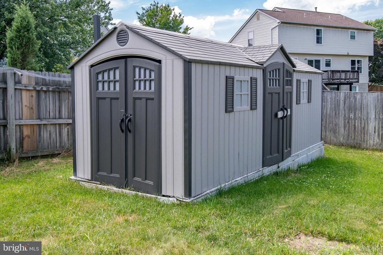 14126 Rockinghorse Dr - Photo 3 of 50