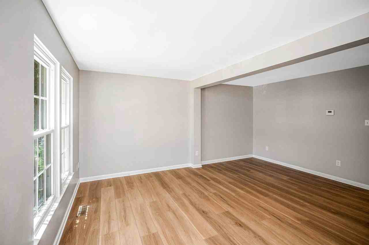 9705 Becker Ct - Photo 3 of 18