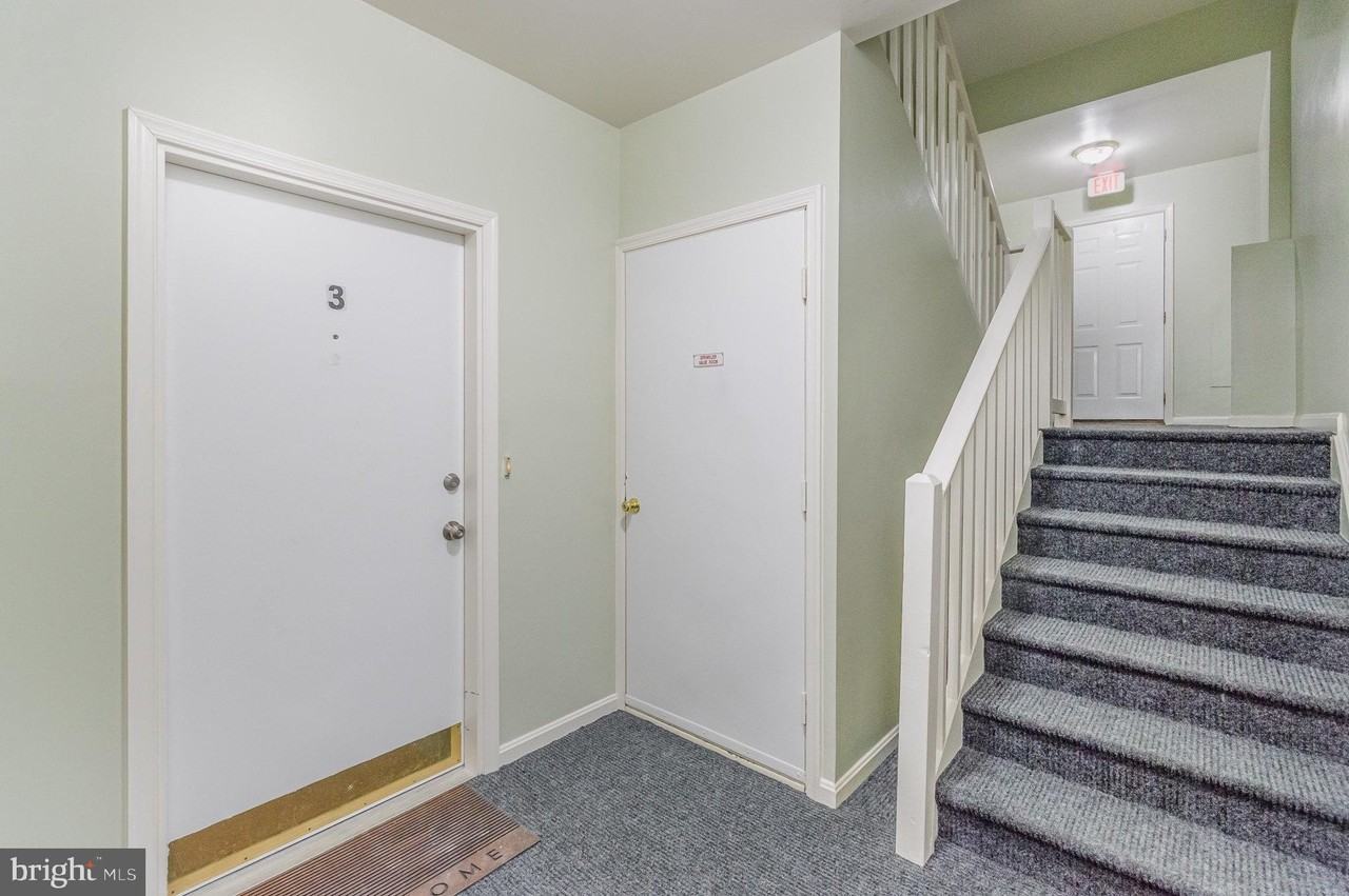 100 Grosvenor Ln #3 - Photo 4 of 25