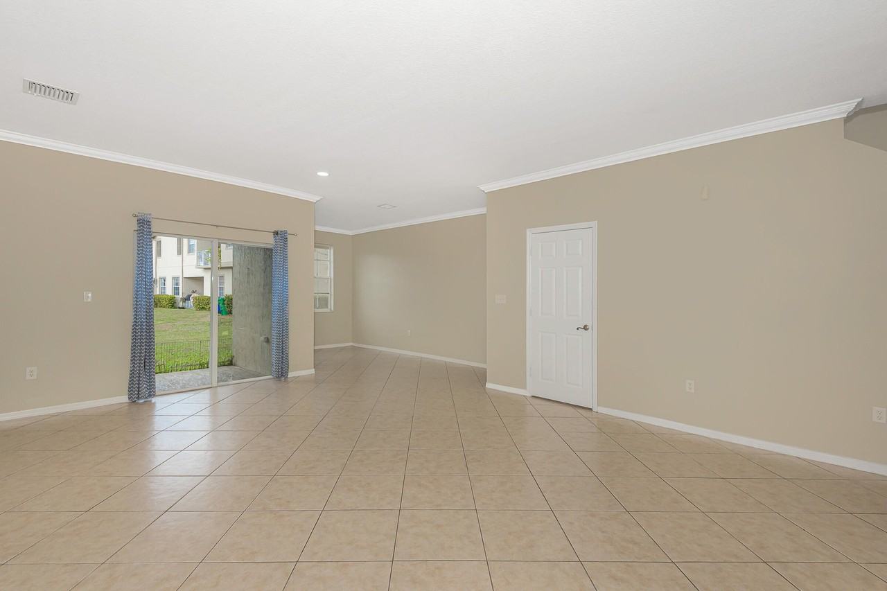 13117 Sw 44th St #12104 - Photo 5 of 41