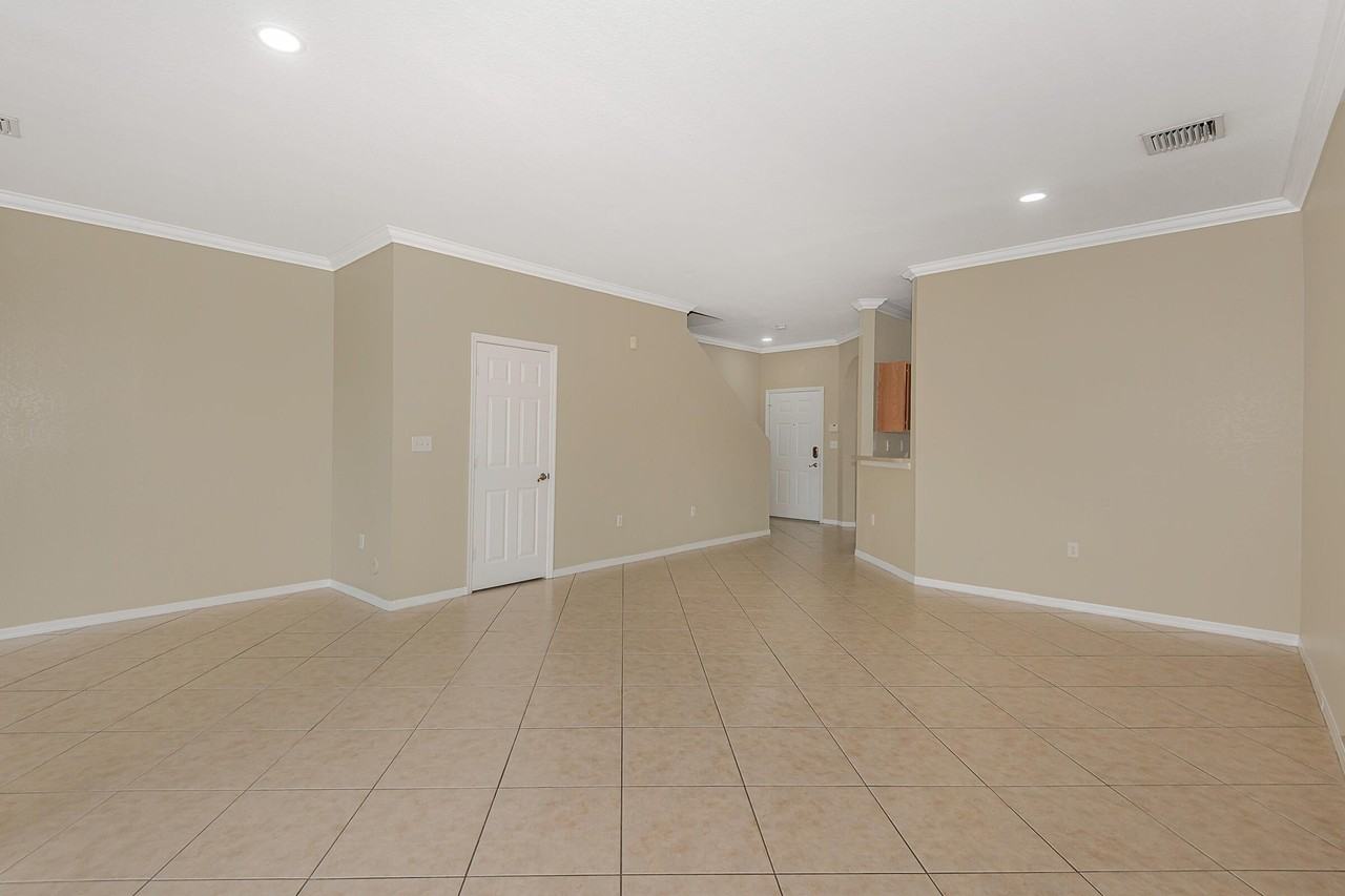 13117 Sw 44th St #12104 - Photo 7 of 41