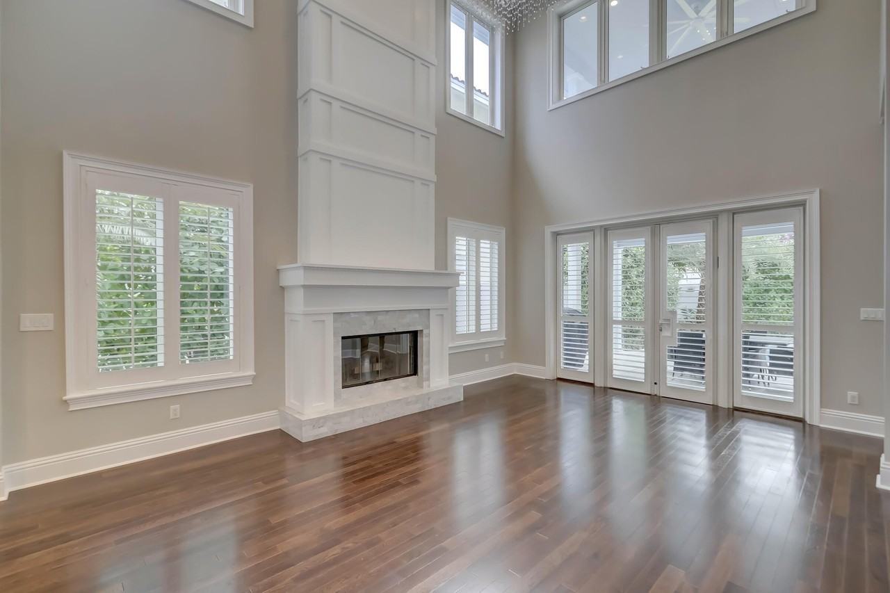425 Ne 11th Ave - Photo 5 of 50