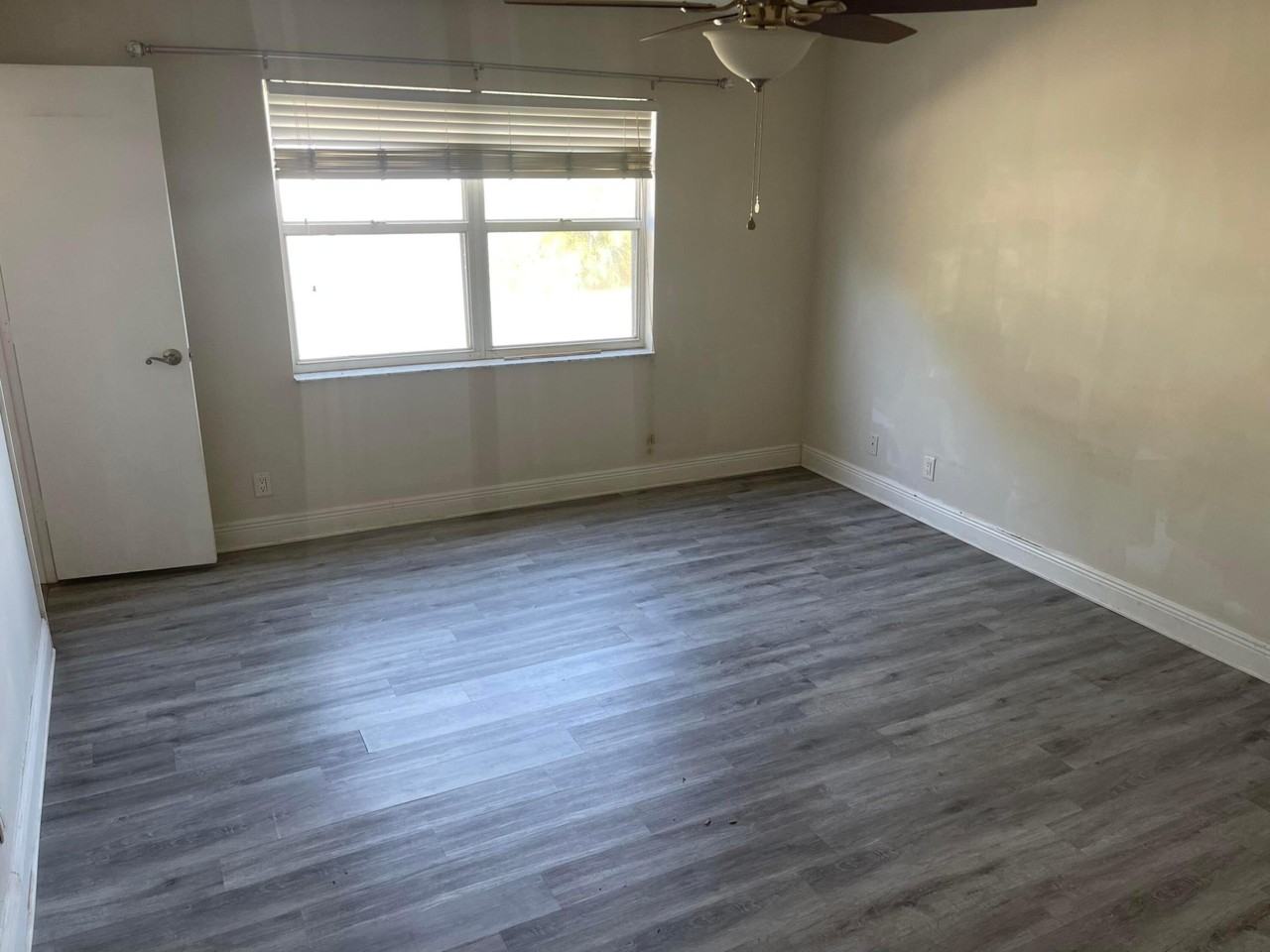 9073 Se Hobe Ridge Ave - Photo 4 of 10