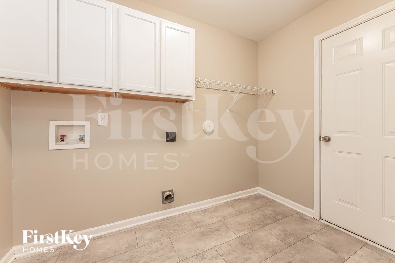 634 Conover Rd - Photo 7 of 19