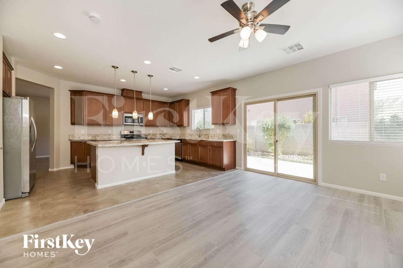 1417 Evans Canyon St - Photo 7 of 19