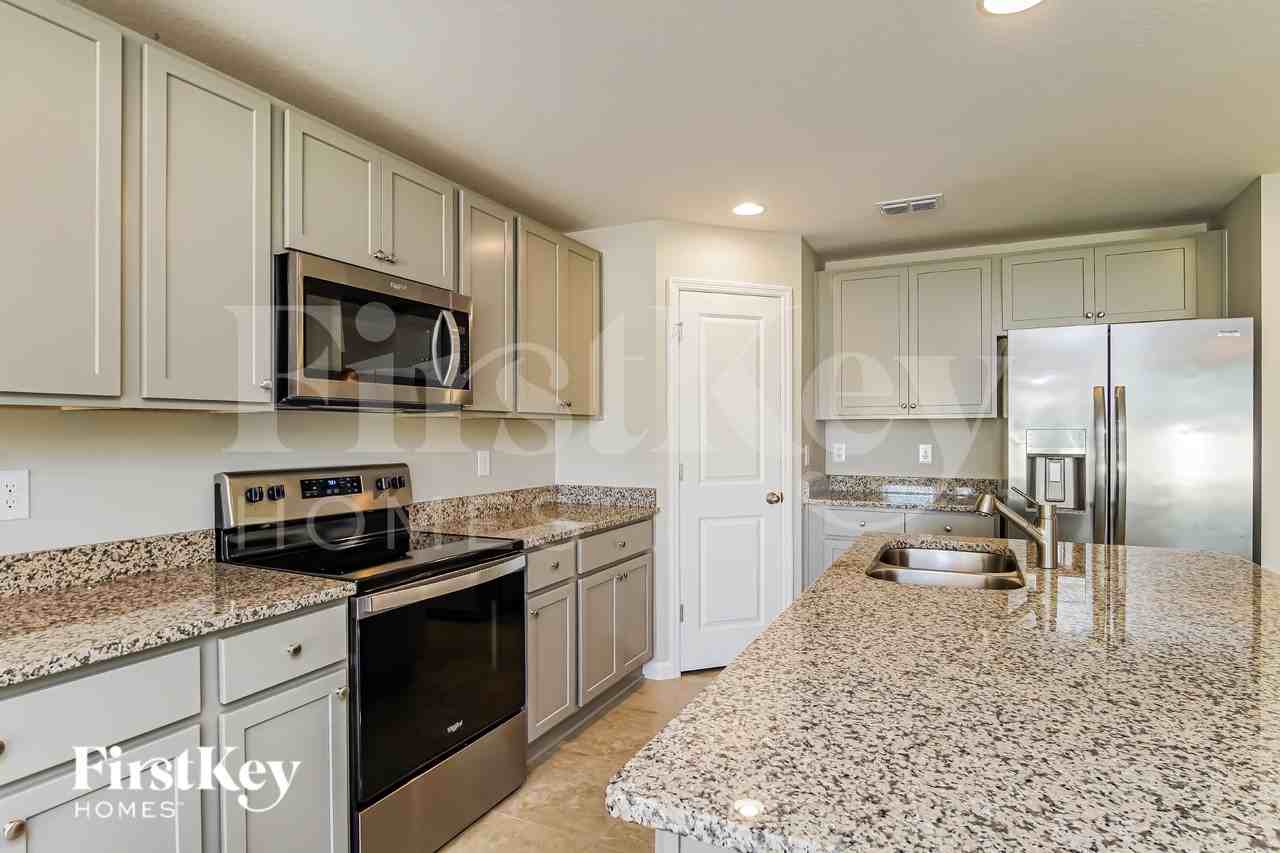 112 Southern Breeze Loop - Photo 5 of 15