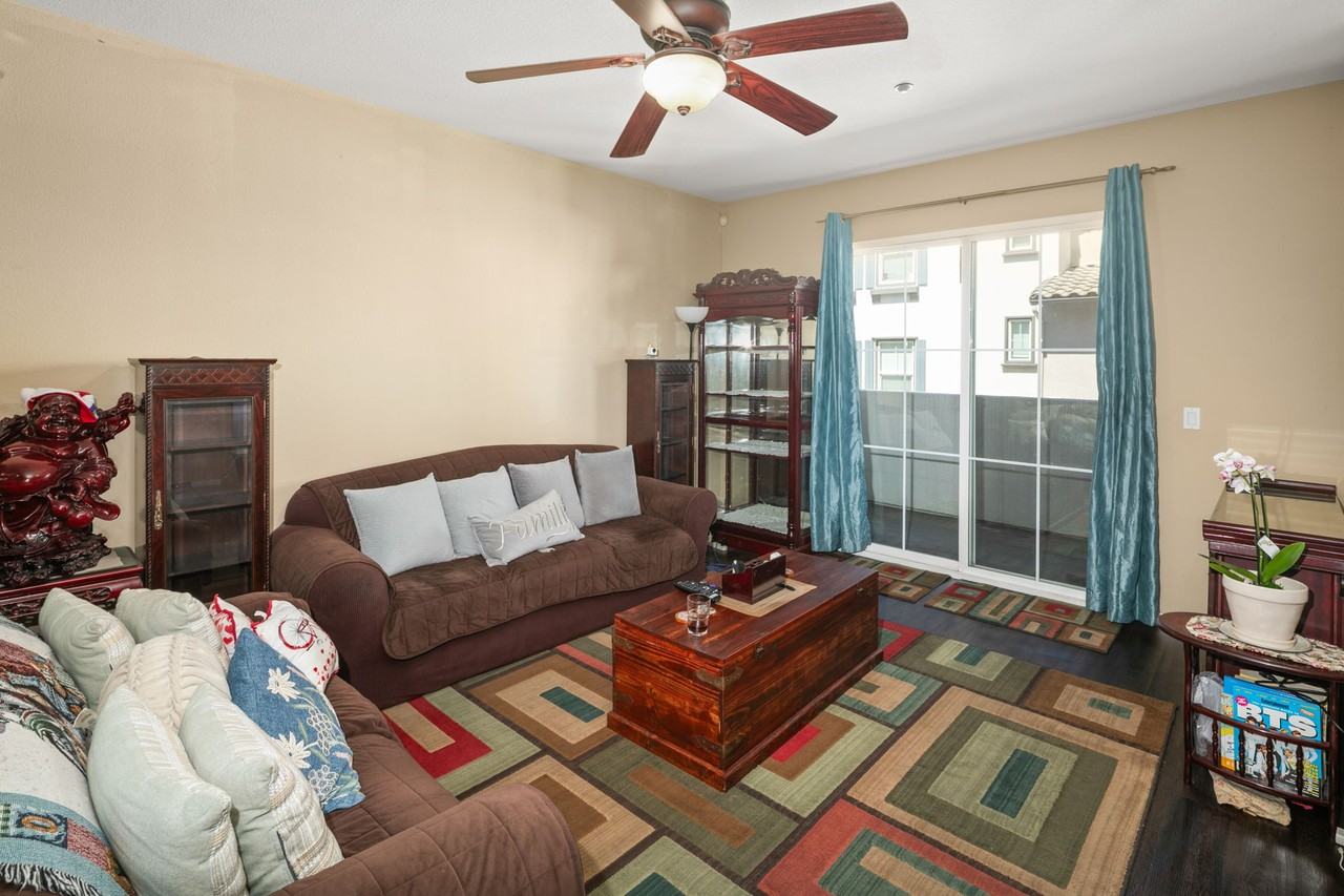 1625 Filaree Dr #165 - Photo 7 of 32