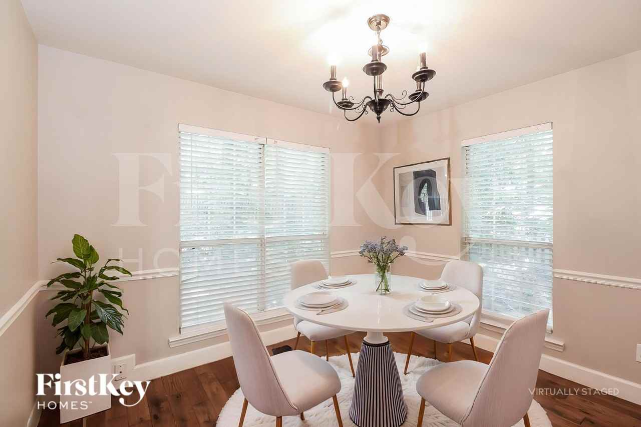 7815 Pinetuck Ln - Photo 7 of 19