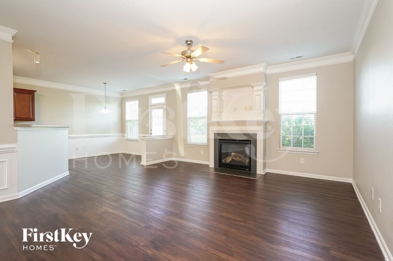 124 Fining Ct - Photo 2 of 19