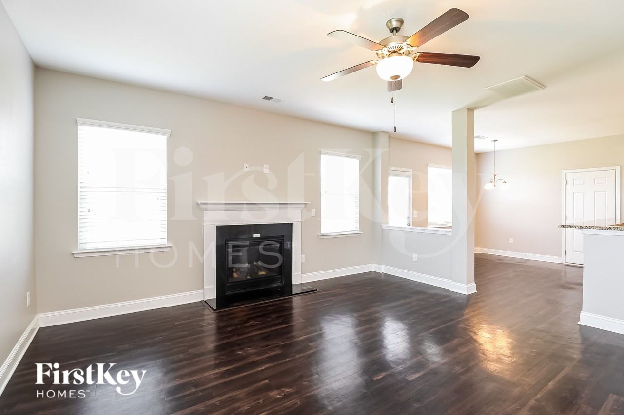 4908 Wilcrest Ct - Photo 3 of 19