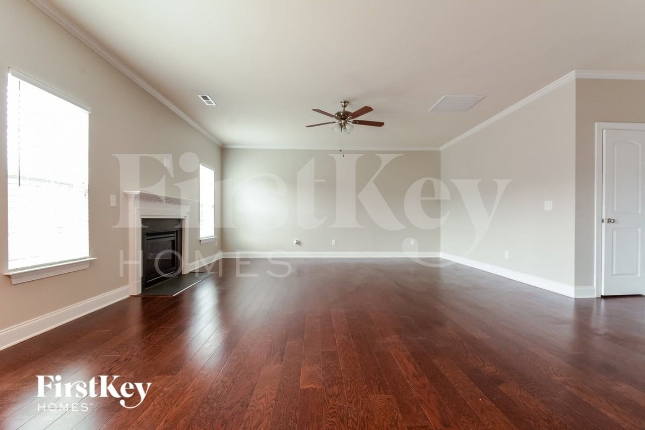 1903 Overshoot Ct - Photo 2 of 15
