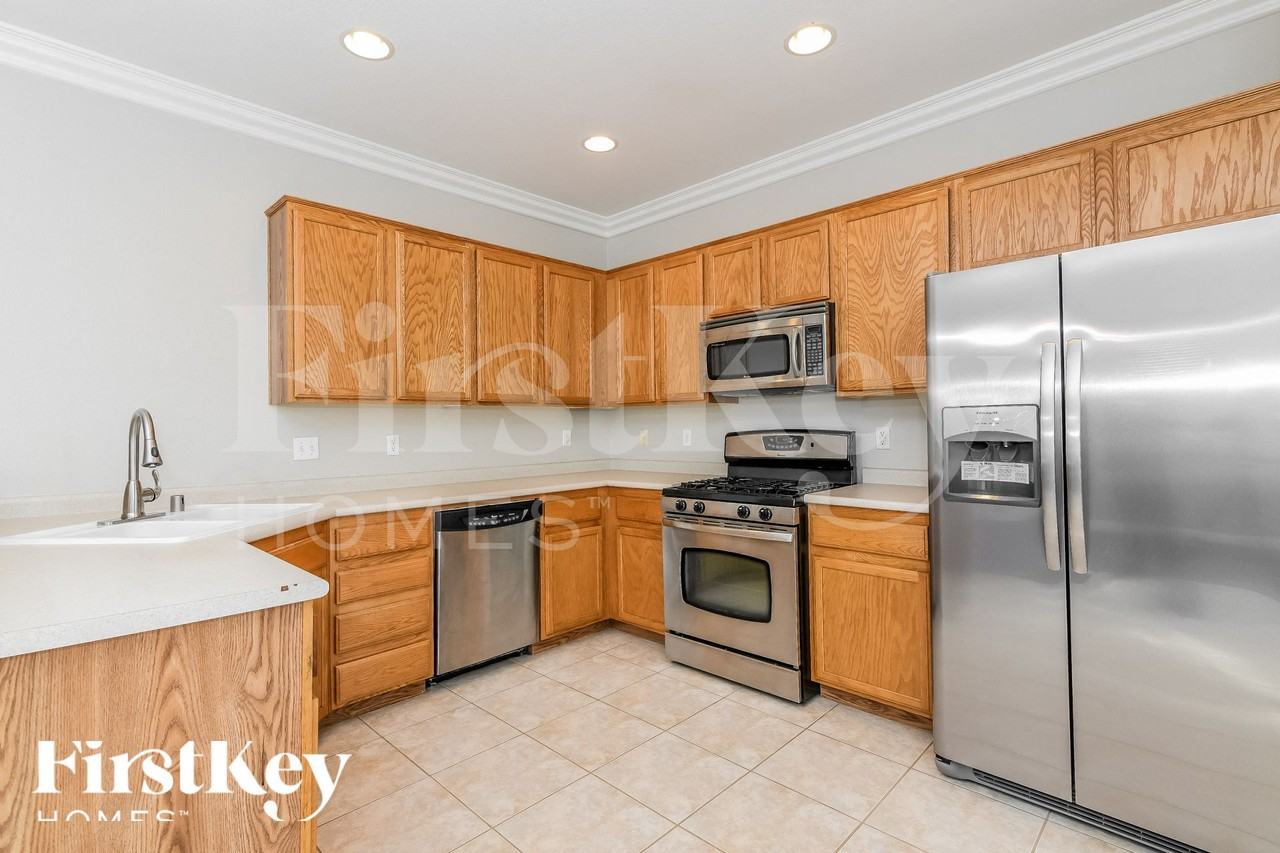 9553 Parker Springs Ct - Photo 6 of 15