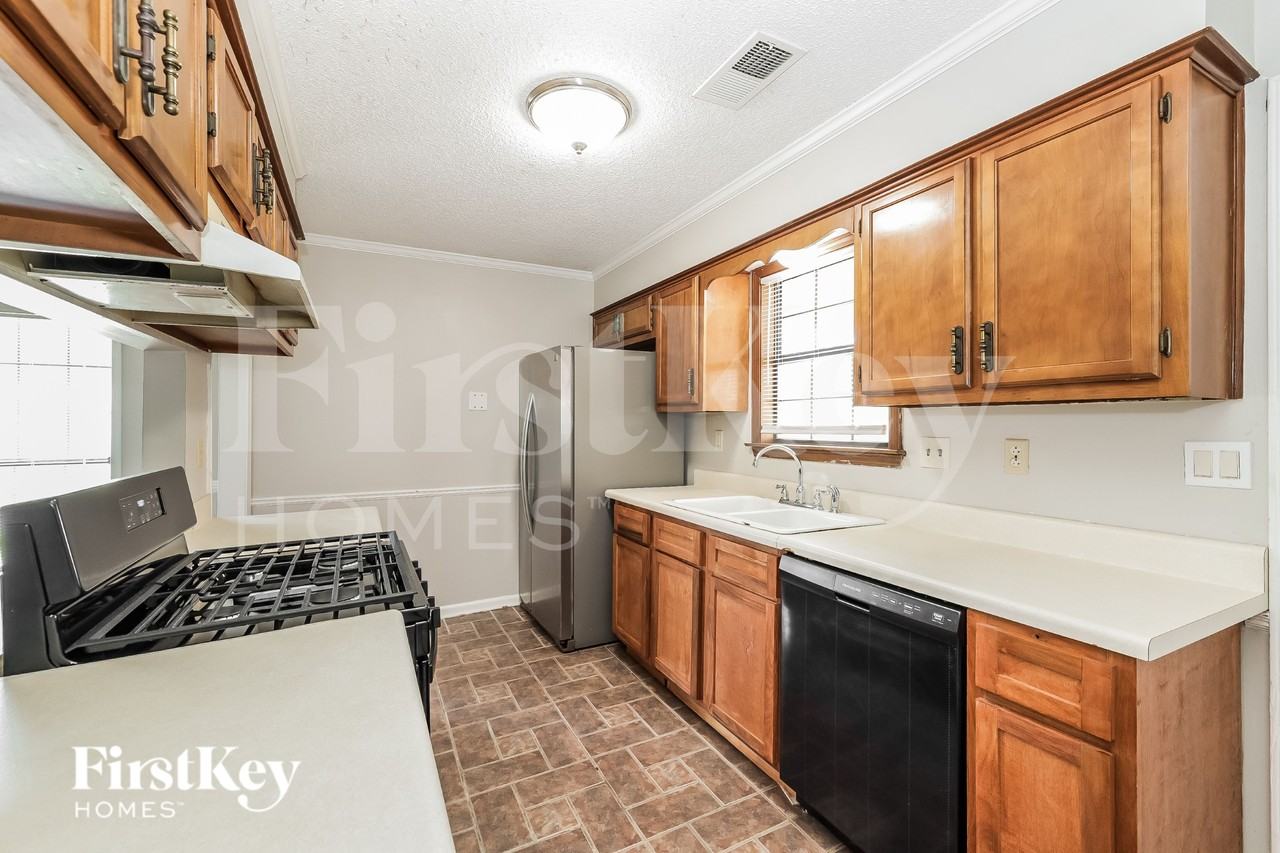 6697 Hickory Jack Ave - Photo 5 of 16