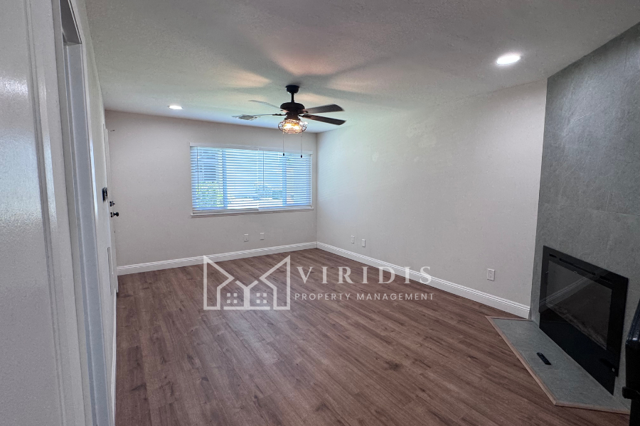 930 Olive Dr #26 - Photo 3 of 13