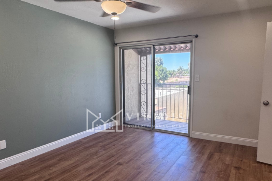930 Olive Dr #26 - Photo 5 of 13
