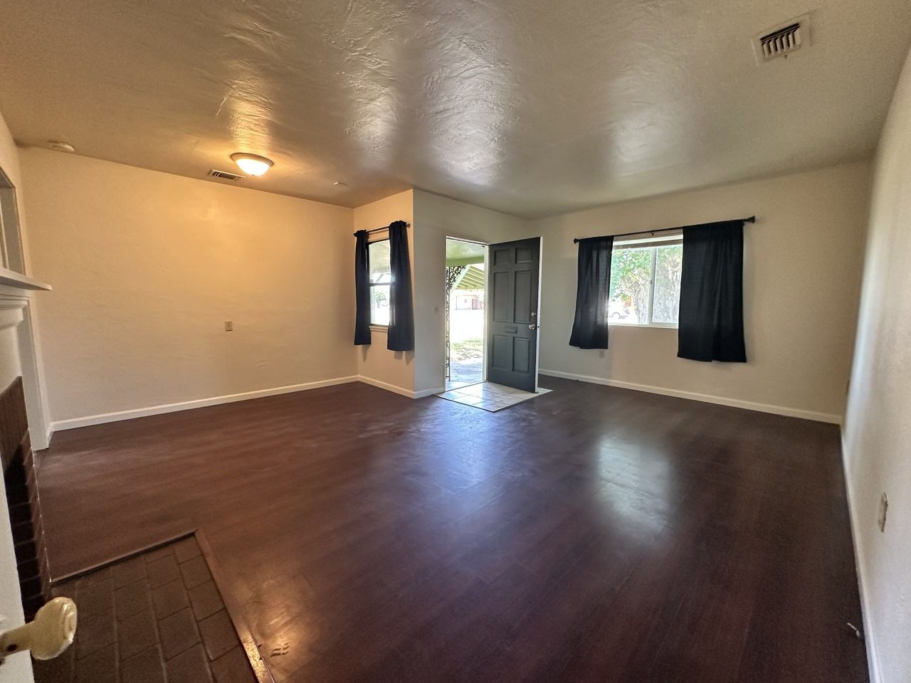 1125 Park Blvd #1 - Photo 2 of 12