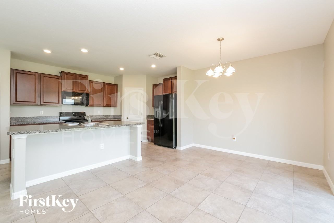 5050 Brickwood Rise Dr - Photo 4 of 15