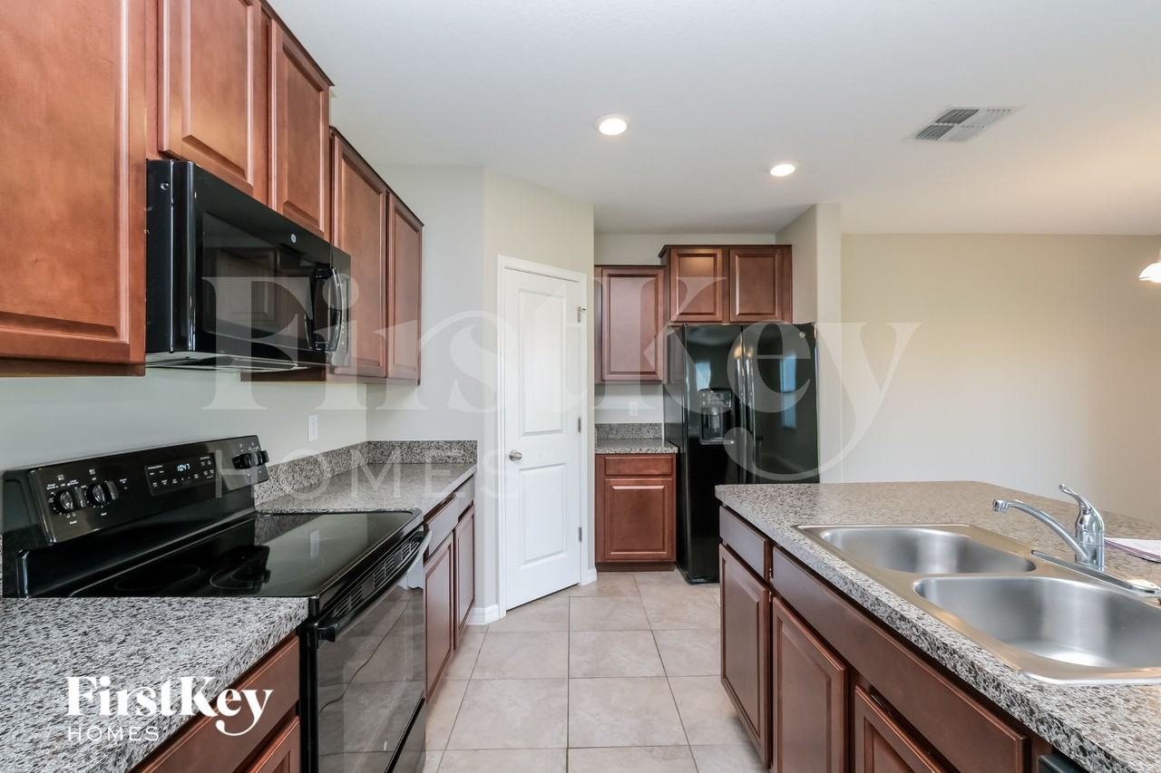 5050 Brickwood Rise Dr - Photo 5 of 15