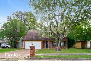 featured image of 2428 Green Glen Dr