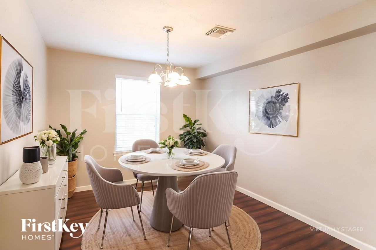 21407 Park Downe Ln - Photo 5 of 19