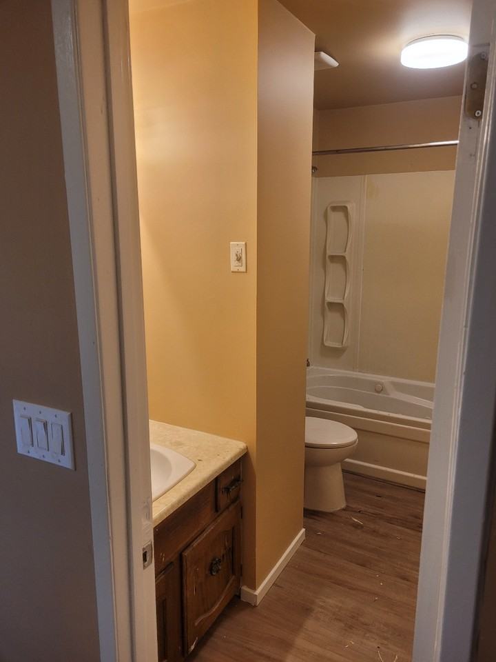 108 Kinver Ave #108 - Photo 6 of 11