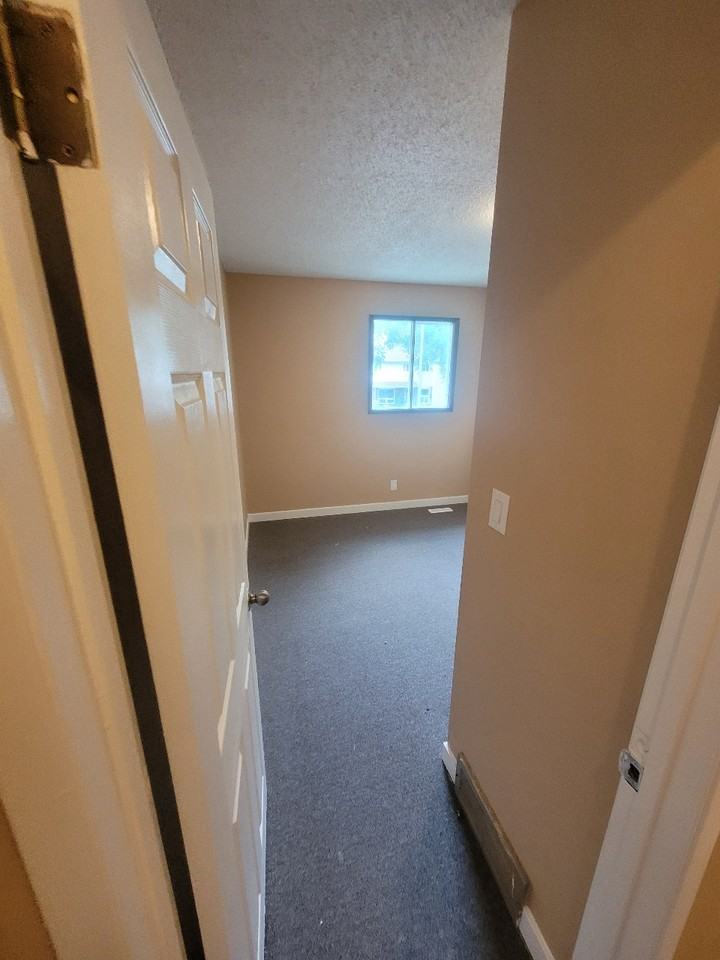 108 Kinver Ave #108 - Photo 7 of 11