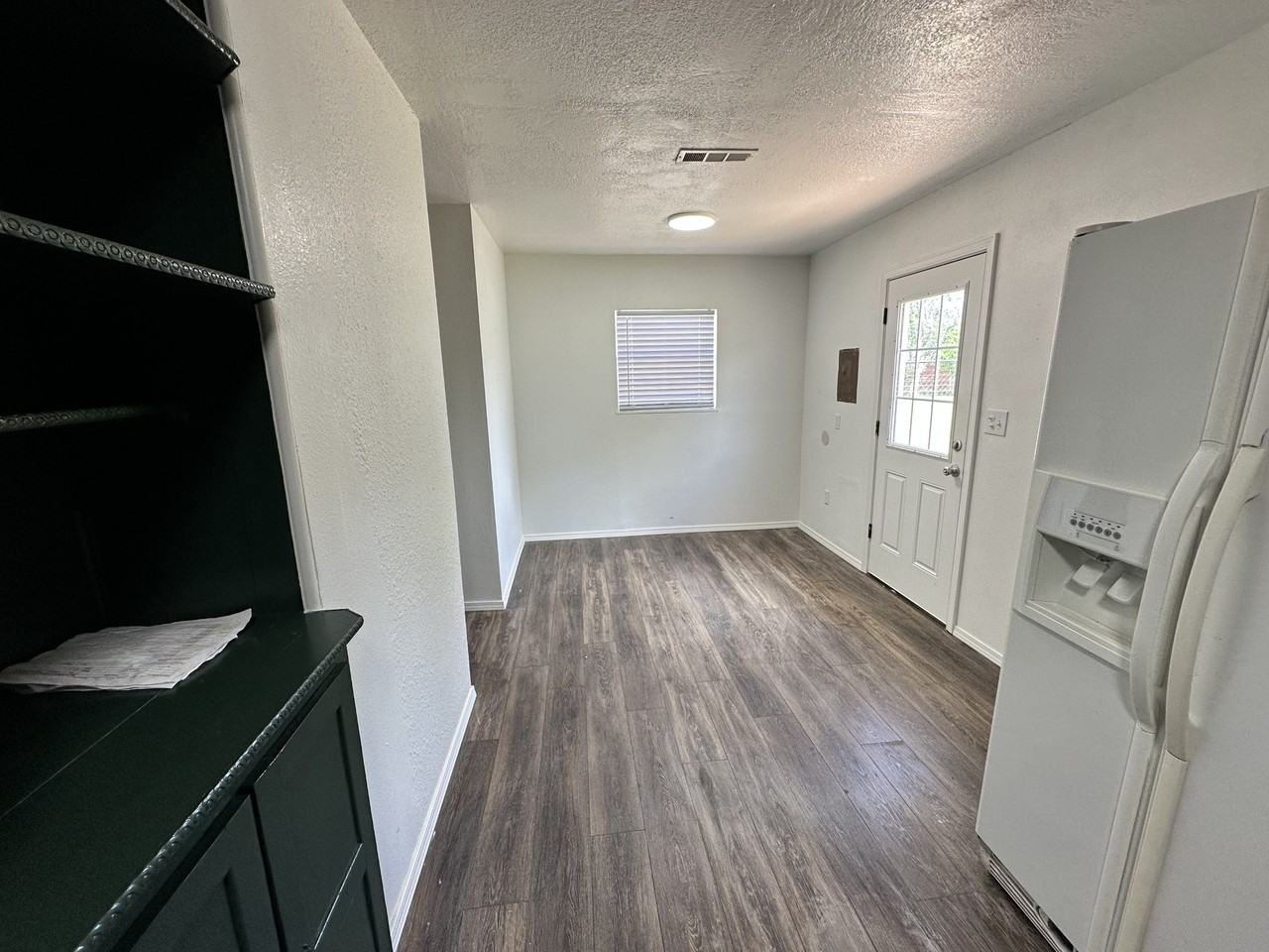 2700 Yorkshire Ave #1 - Photo 4 of 16