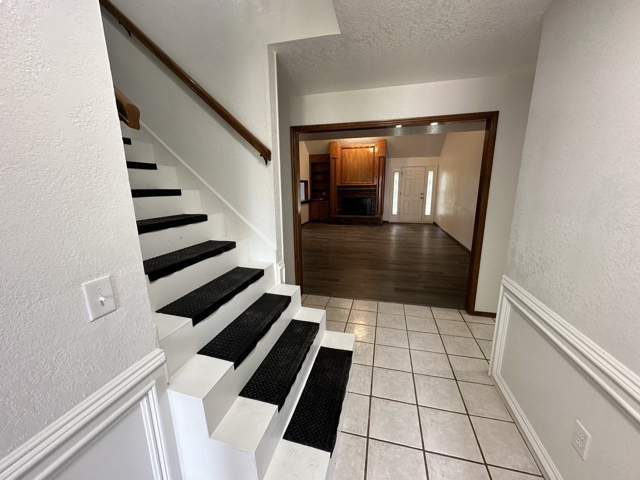 11832 Sw 4th St #1 - Photo 2 of 25