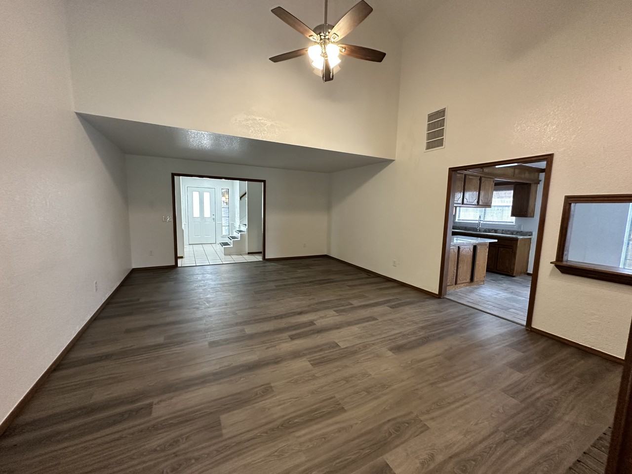 11832 Sw 4th St #1 - Photo 4 of 25