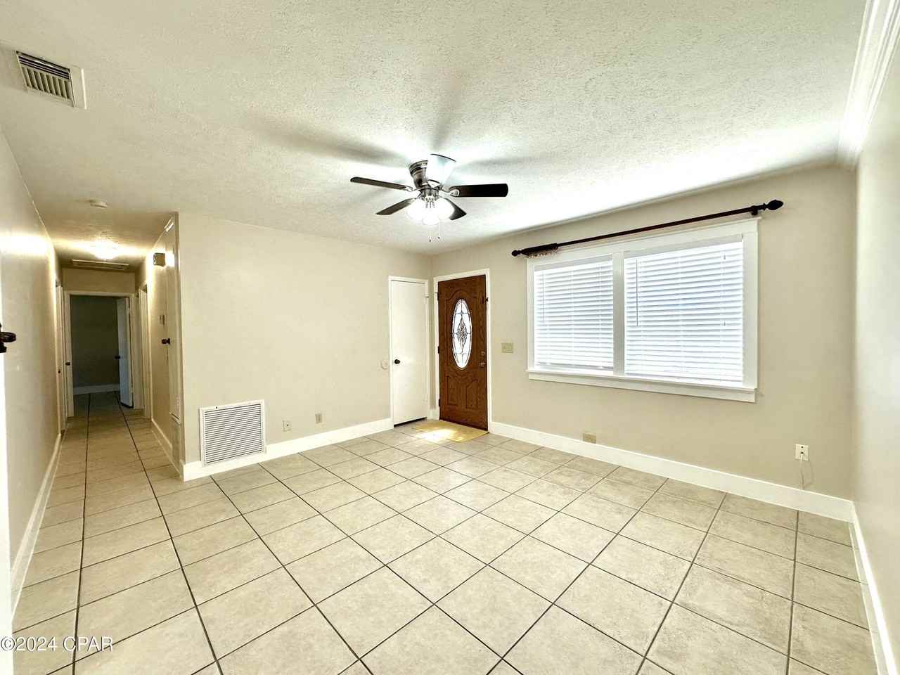 217 San Pablo St - Photo 2 of 14